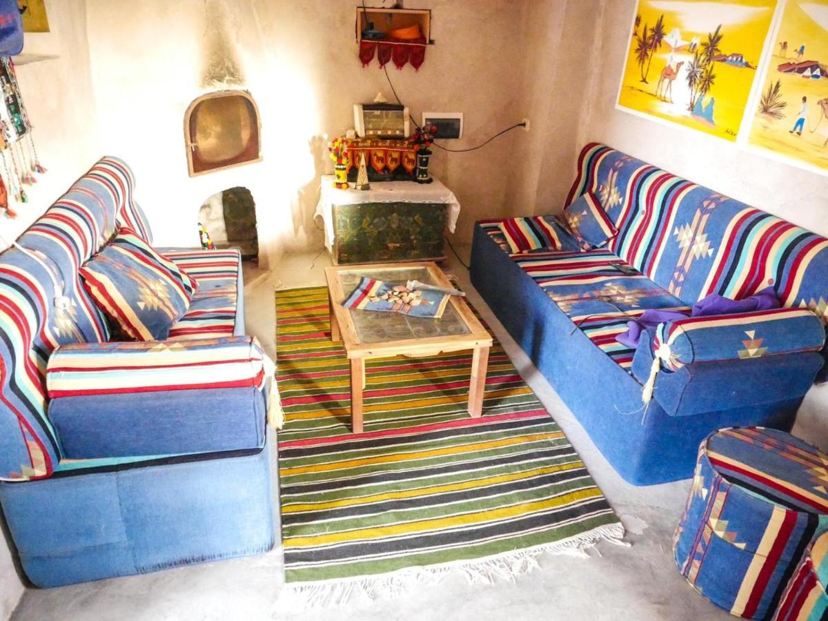 Grand Sud, La Maison De Sable Douz Bagian luar foto