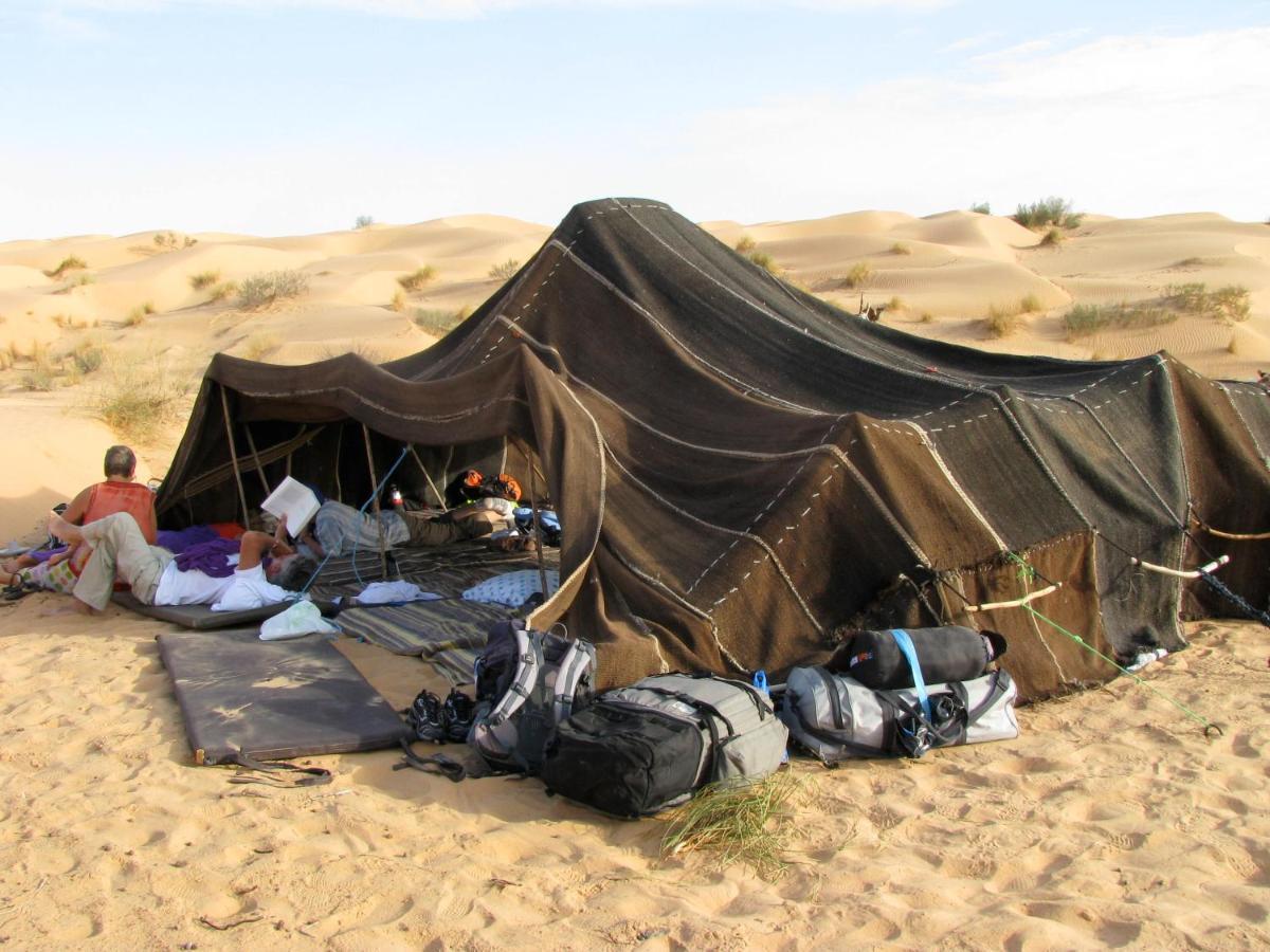 Grand Sud, La Maison De Sable Douz Bagian luar foto