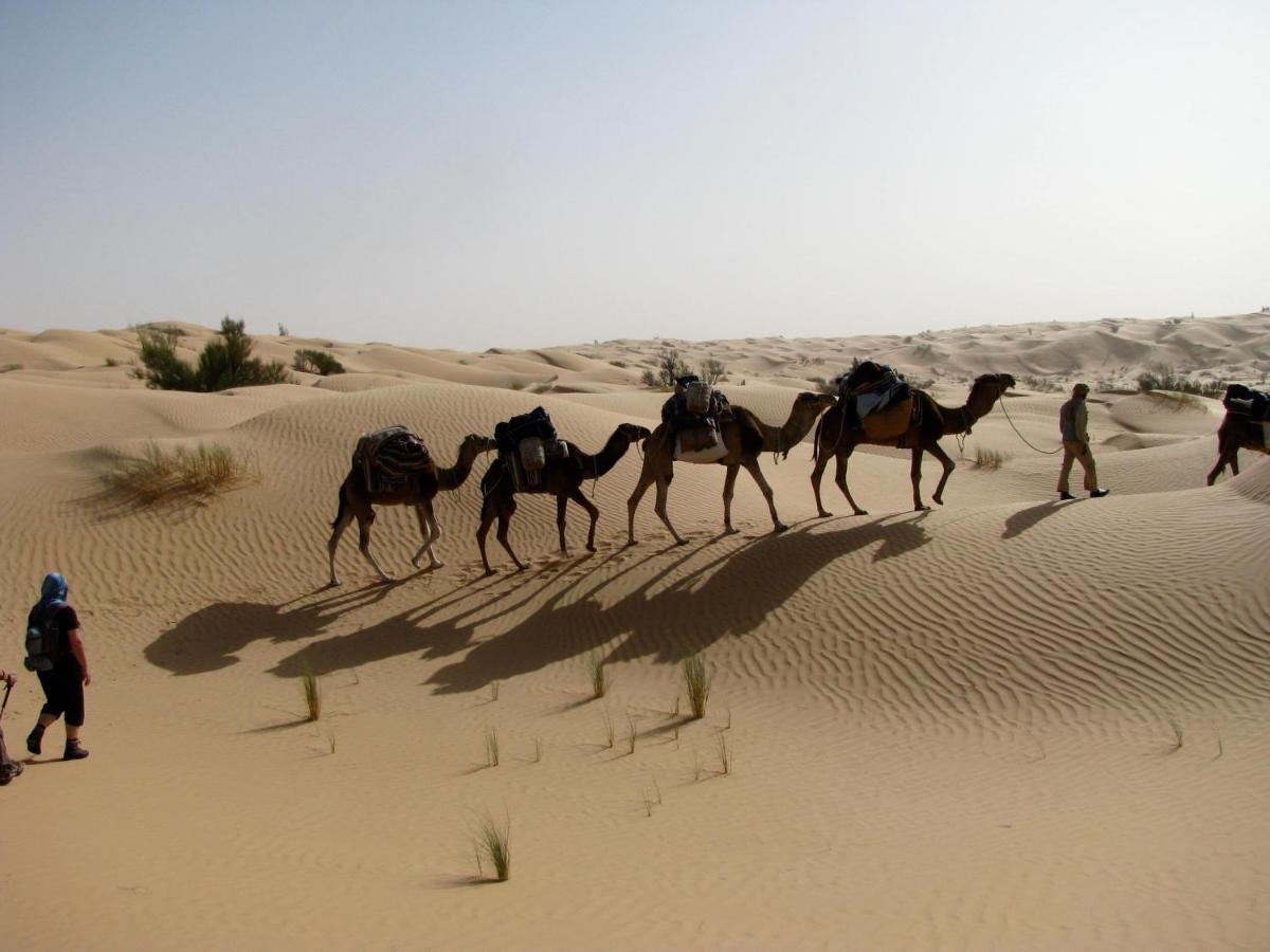 Grand Sud, La Maison De Sable Douz Bagian luar foto