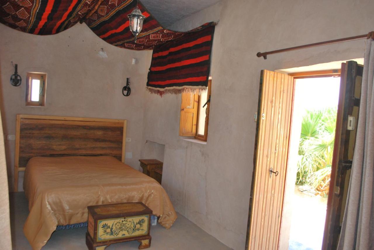 Grand Sud, La Maison De Sable Douz Bagian luar foto