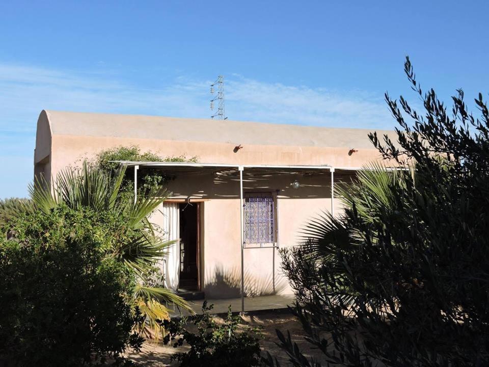 Grand Sud, La Maison De Sable Douz Bagian luar foto